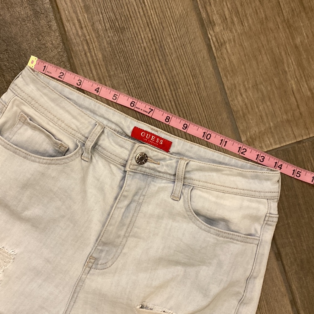 GUESS Womens 28 Distressed Light Wash Bermuda Denim Shorts High Rise Jorts - Picture 8 of 12